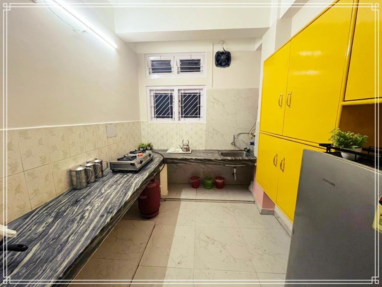 Kanak Laxmi Villa B & B Ґувахаті Екстер'єр фото