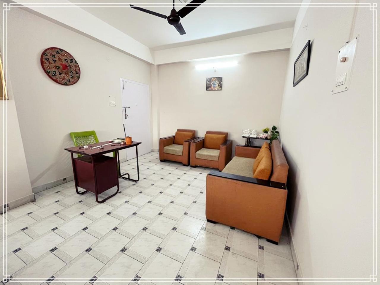 Kanak Laxmi Villa B & B Ґувахаті Екстер'єр фото