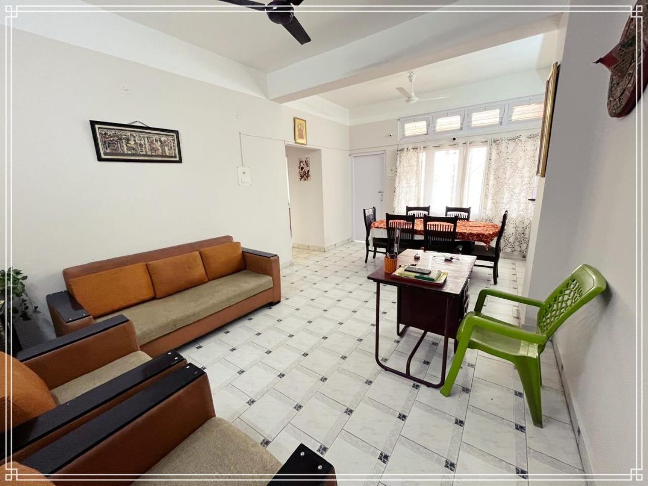 Kanak Laxmi Villa B & B Ґувахаті Екстер'єр фото