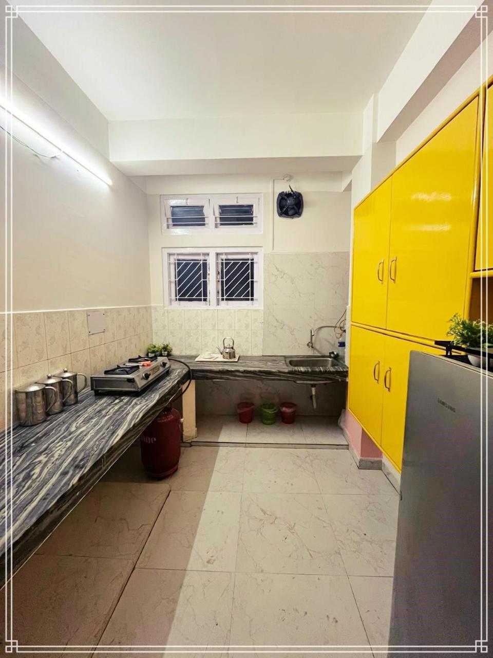Kanak Laxmi Villa B & B Ґувахаті Екстер'єр фото